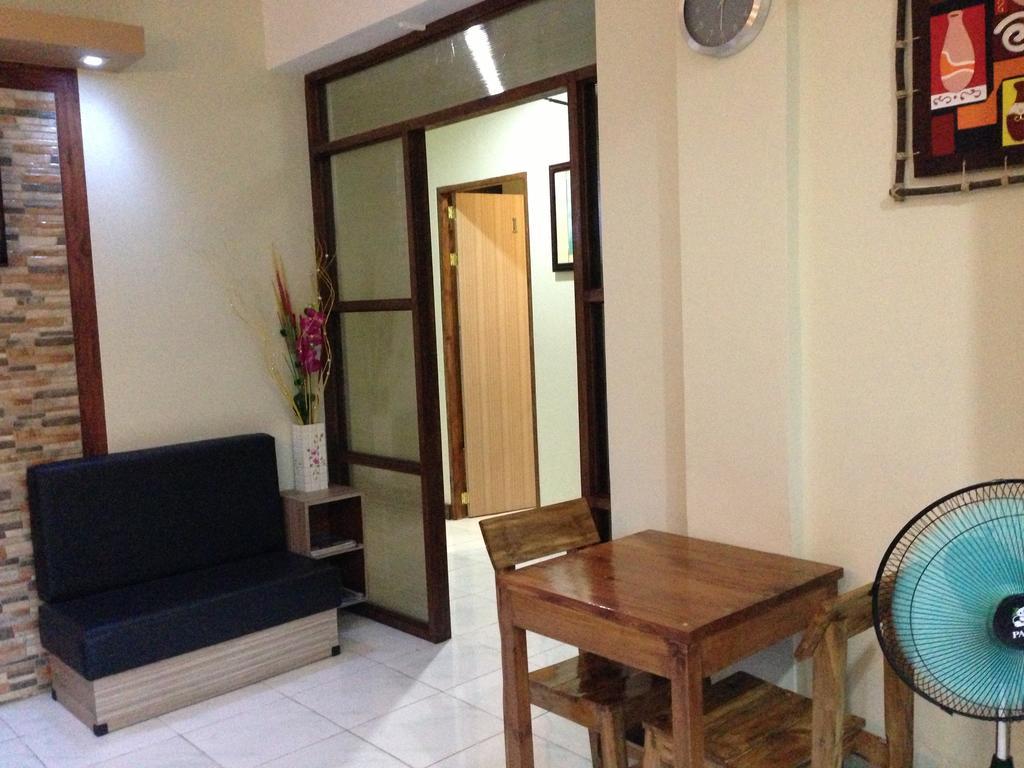 Qm Pension House Тагбиларан Экстерьер фото